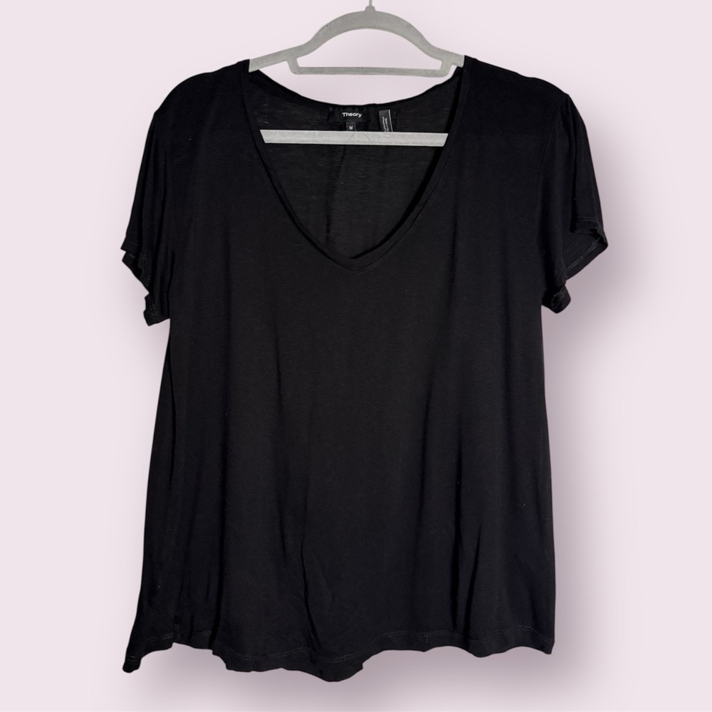 Theory Black V Neck T Shirt Size Medium